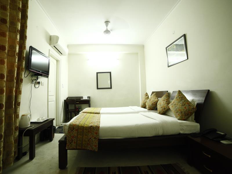 Mehra Residency At The Airport Hotel New Delhi Exterior photo