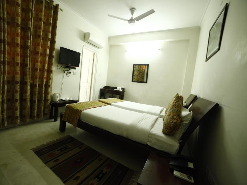 Mehra Residency At The Airport Hotel New Delhi Exterior photo