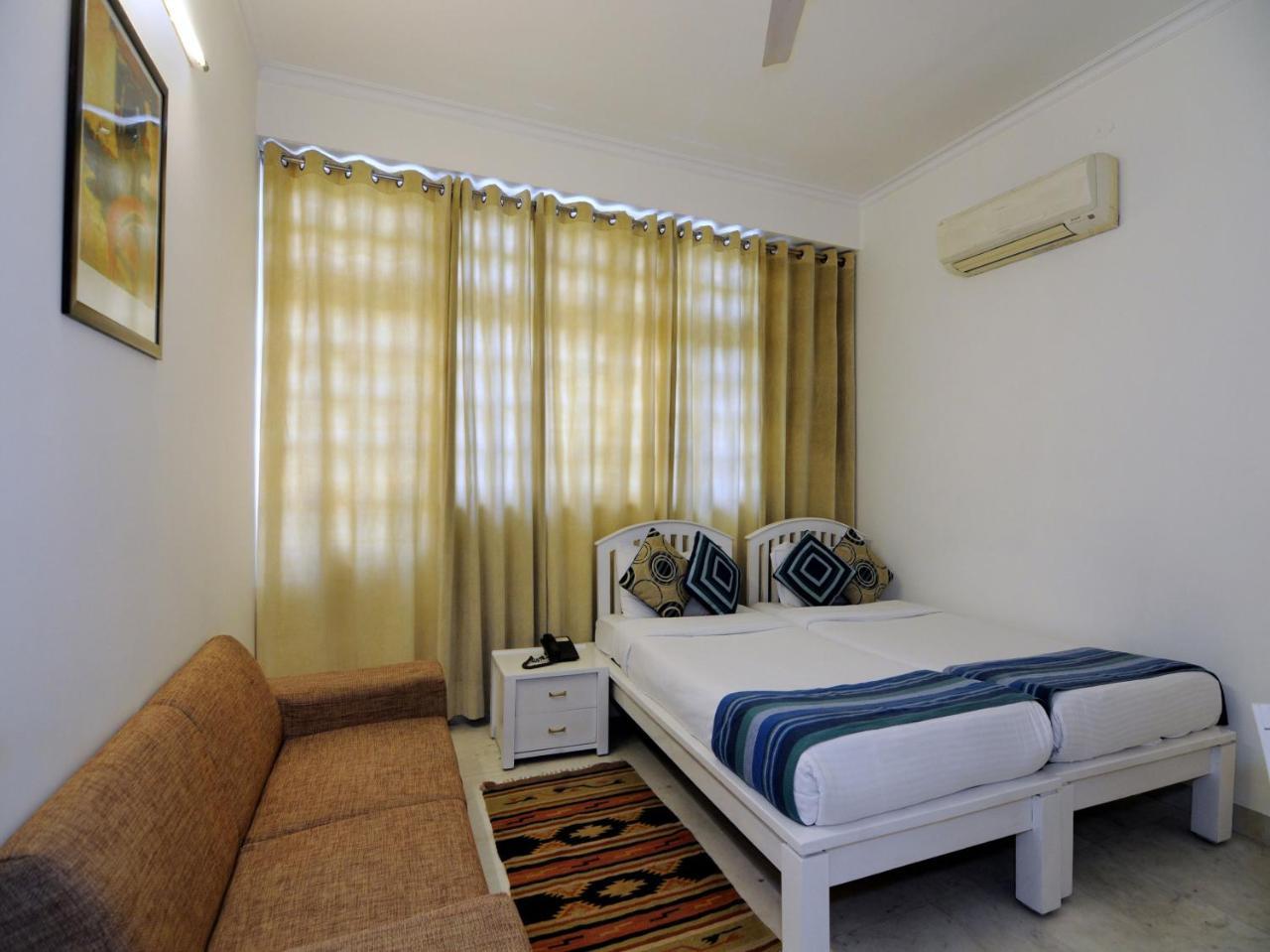 Mehra Residency At The Airport Hotel New Delhi Exterior photo