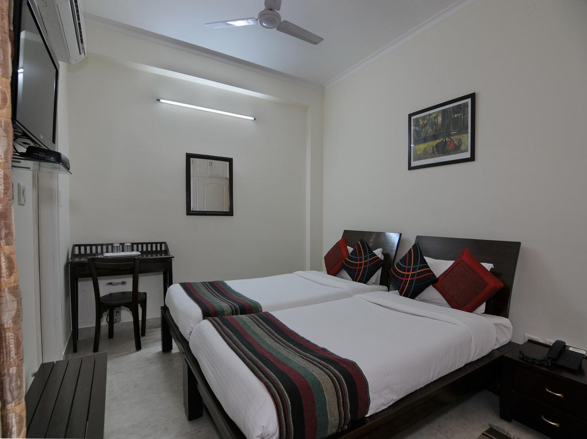 Mehra Residency At The Airport Hotel New Delhi Exterior photo
