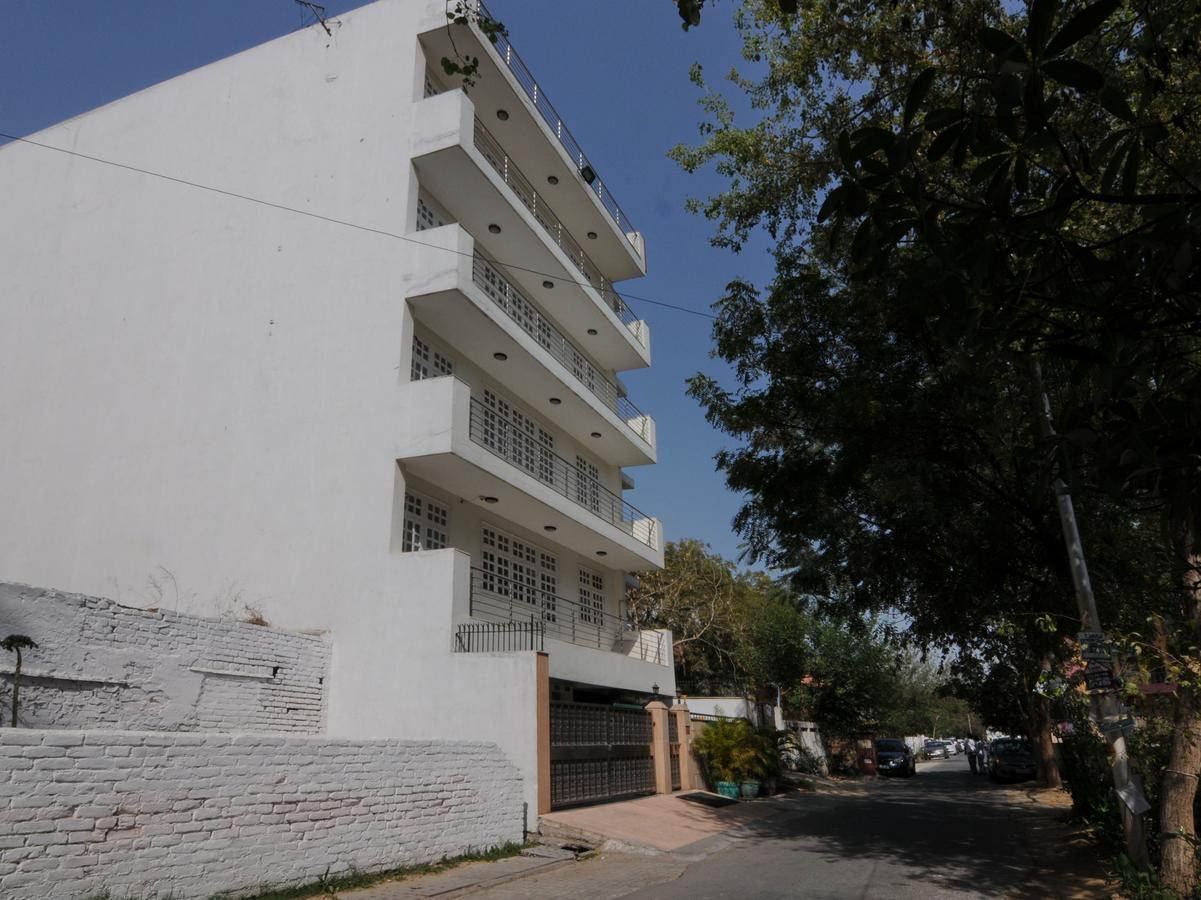 Mehra Residency At The Airport Hotel New Delhi Exterior photo