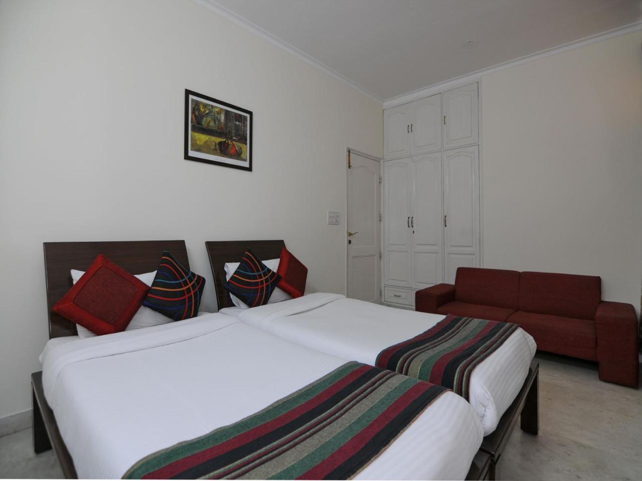 Mehra Residency At The Airport Hotel New Delhi Exterior photo