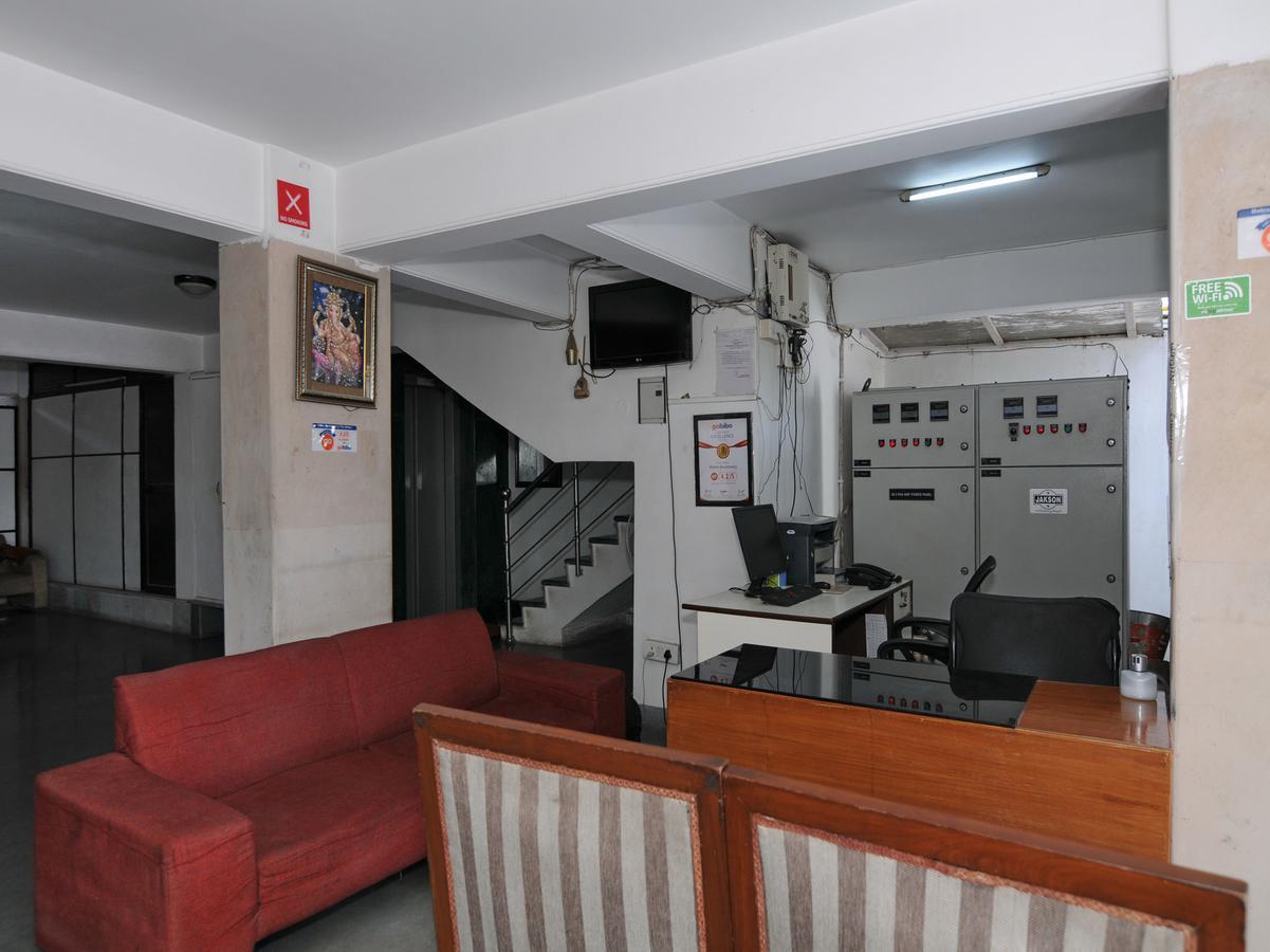 Mehra Residency At The Airport Hotel New Delhi Exterior photo